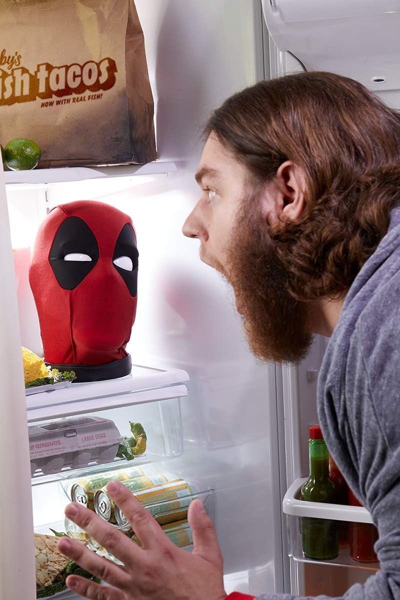 Hasbro Marvel Legends Deadpools Interaktiver Premium Kopf, Beweglich, Elektronische Sprachfunktion (nur in Englisch), App-optimiertes Sammlerobjekt für Erwachsene