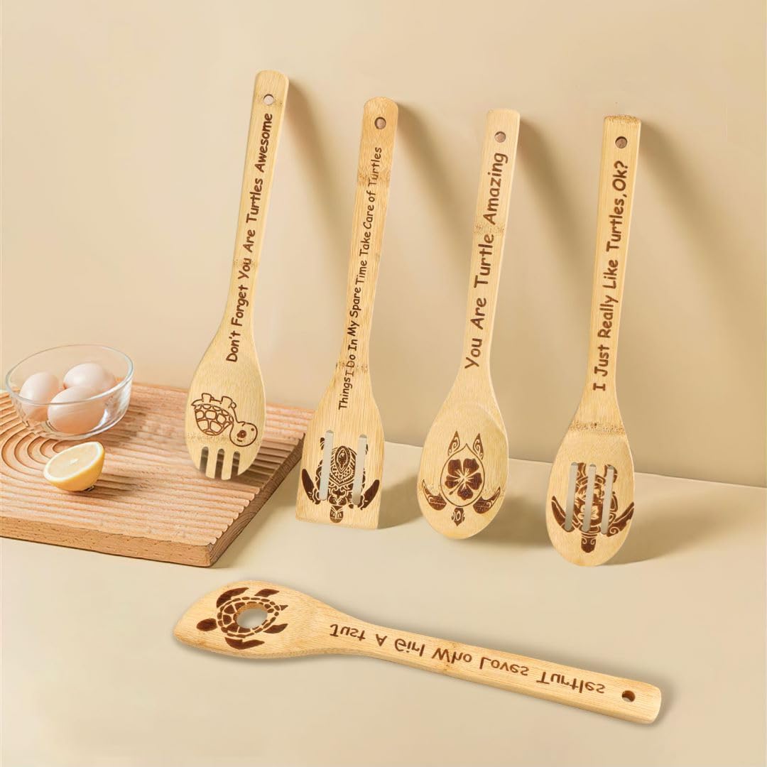 Gravierte Holzlöffel-Set mit 5 – Lustige Harry Geschenke Kochlöffel, Küchenutensilien zum Kochen, Einweihungsgeschenk, Harry Weihnachten Geschenke für Frauen oder Männer (Küche/Deko)