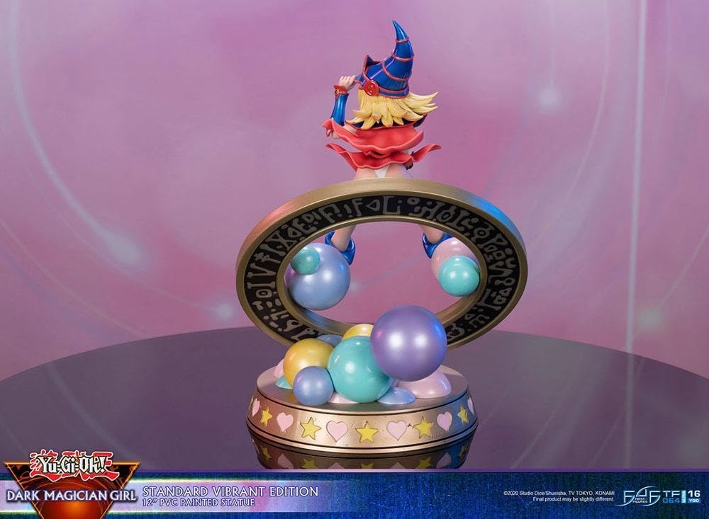 First 4 Figures YGODGVS Yu-Gi-Oh Dark Magician Girl First4Figures PVC-Figur, Schwarz