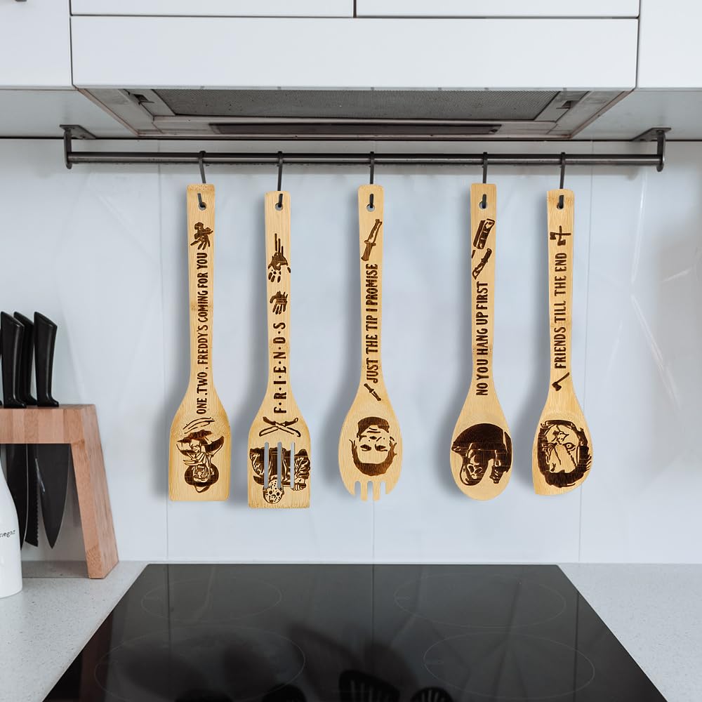 Gravierte Holzlöffel-Set mit 5 – Lustige Harry Geschenke Kochlöffel, Küchenutensilien zum Kochen, Einweihungsgeschenk, Harry Weihnachten Geschenke für Frauen oder Männer (Küche/Deko)