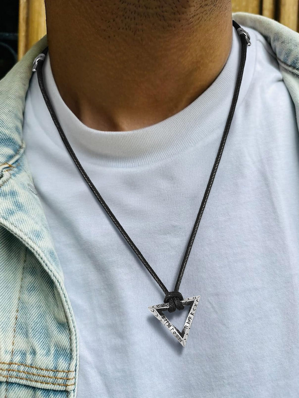 FaithHeart Lederkette Herren Damen Leder Halskette Männer Kette mit Runen Anhänger Edelstahl Lederband mit Mobius Rund/Dreieck/Unendlichkeit Kunstleder Lederhalsband verstellbar Wikinger Schmuck