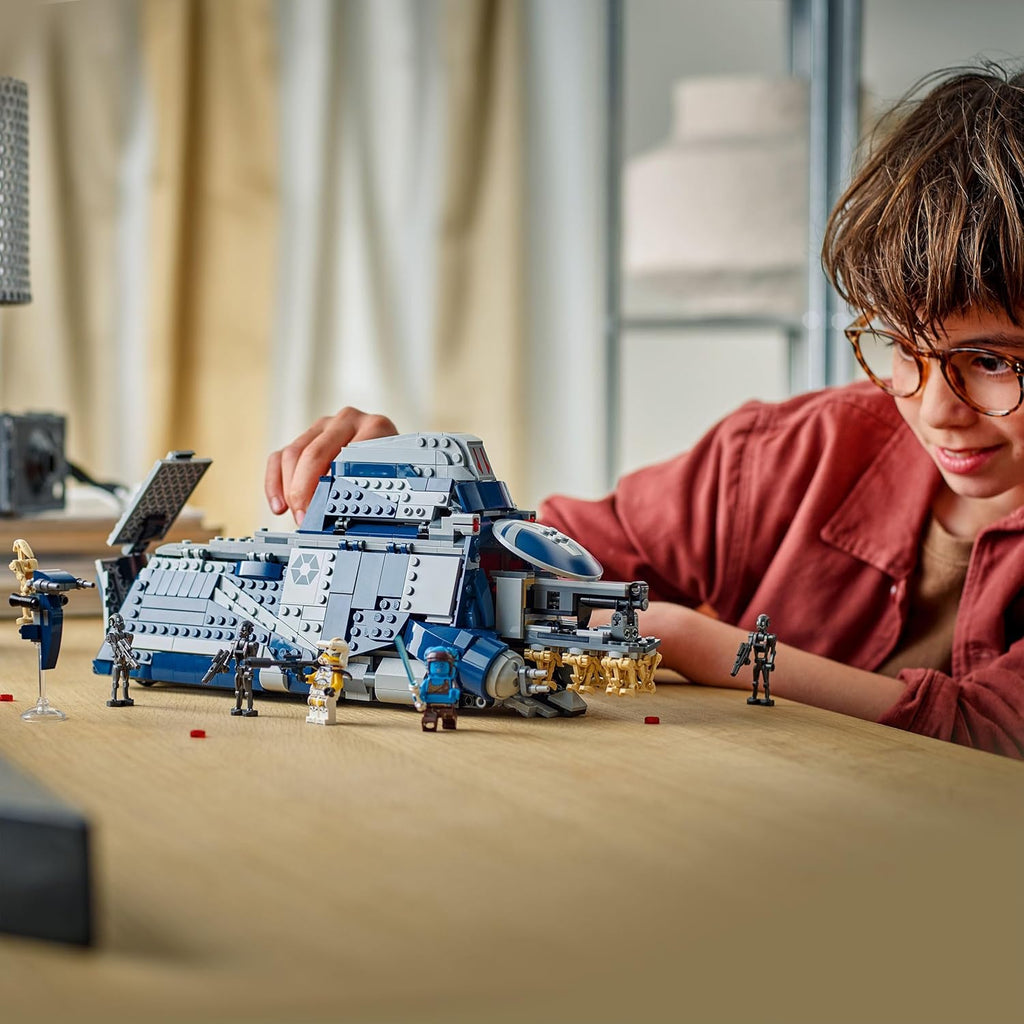 LEGO Star Wars: The Clone Wars MTT der Separatisten in der Schlacht von Felucia - Spielzeug mit Lichtschwert - Kinder Geschenk für Jungen und Mädchen - Modellbau zum Ausstellen und Sammeln - 75435