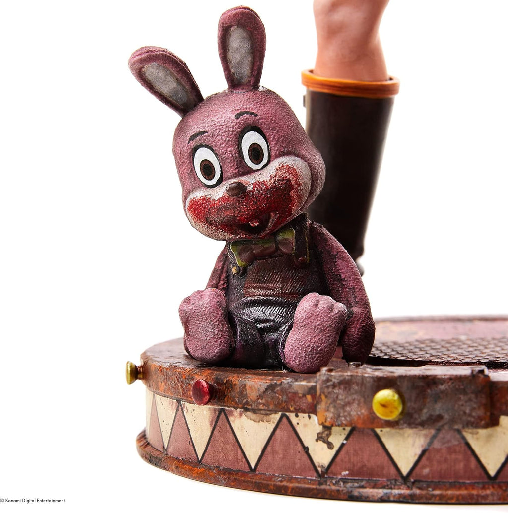 Numskull Silent Hill 2 James Sunderland Figur 23,5 cm Sammlerstatue – Offizielles Konami Silent Hill Merchandise – Limitierte Gaming-Figur | Handbemaltes PVC, 23,5 cm hoch, rostiger Boden. Schreibtisch oder Regal Display Für Silent Hill Sammler und Fans