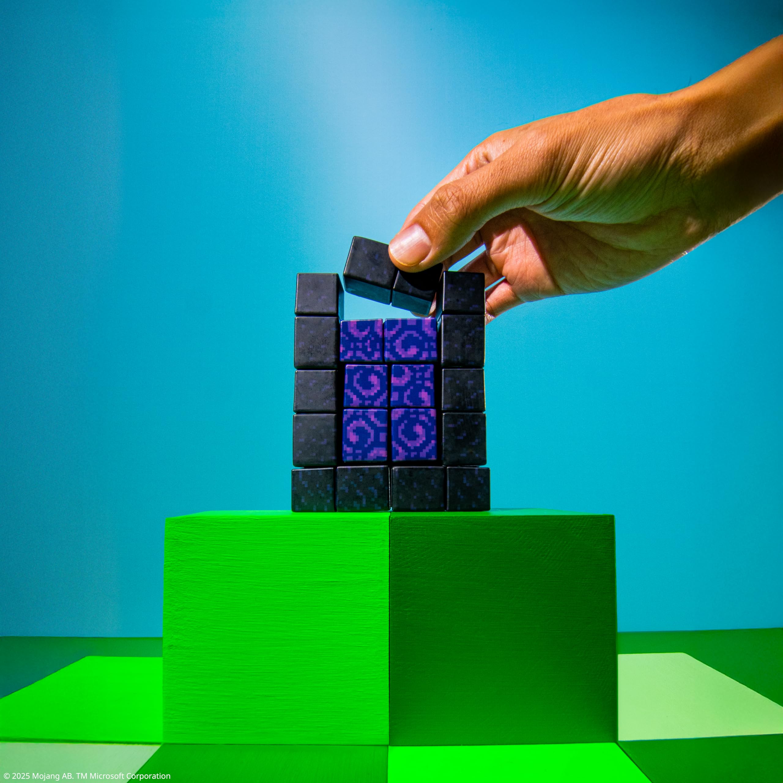 MGA's Miniverse Make It Mini Minecraft – Minecraft Mini-Sammlerstücke, Geheimnisvolle Blindverpackung, Harz-Bastelspiel, 12 Sammlerstücke, Nicht Essbar – Für Sammler, ab 8 Jahren