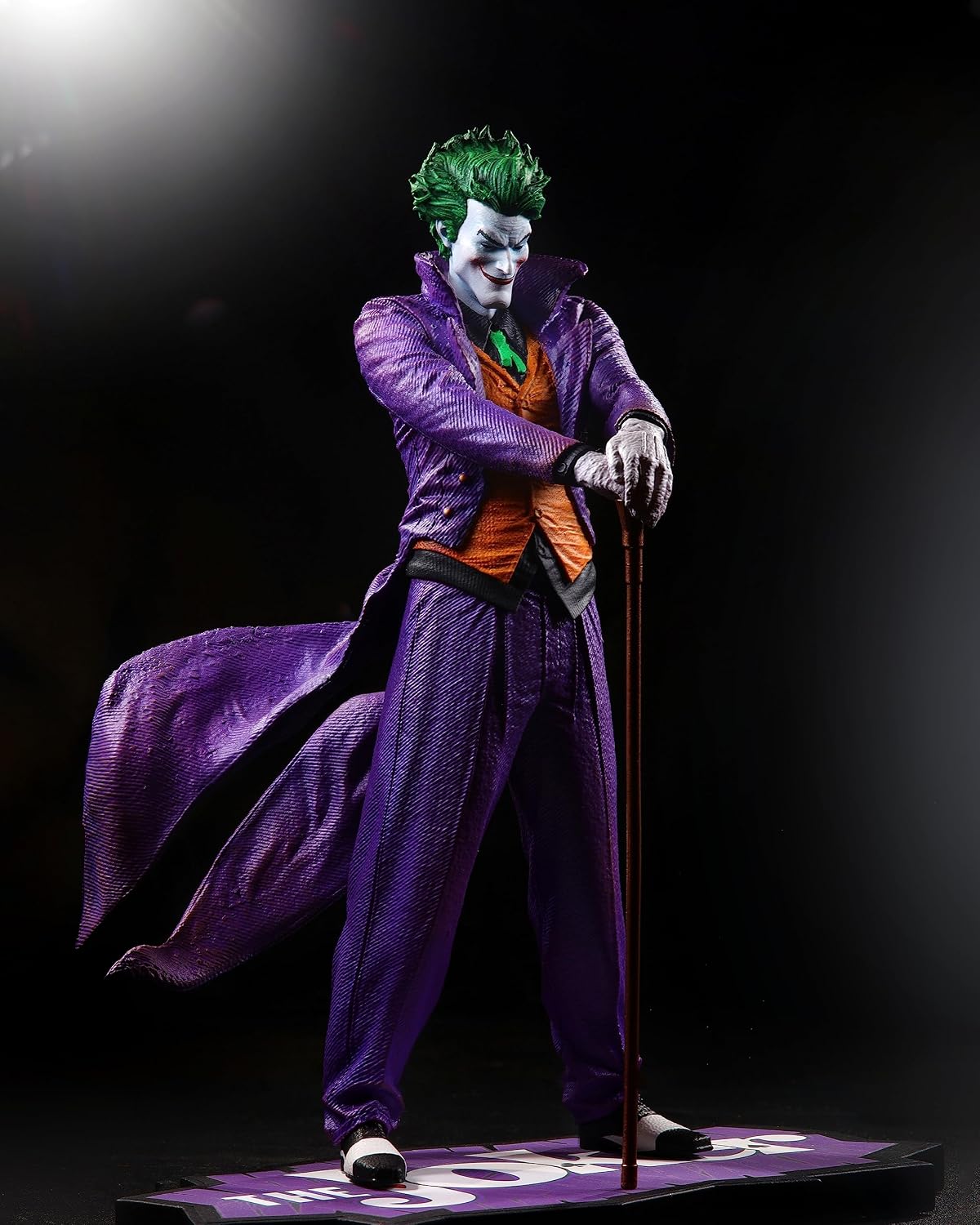 LANSAY - DC The Joker Resin Statue by Guillem March – detailreiche Polyresin Sammlerfigur im Maßstab 1:10 – handnummerierte Comic Statue für DC Fans ab 14 Jahren mit Sammlerdesign zuhause