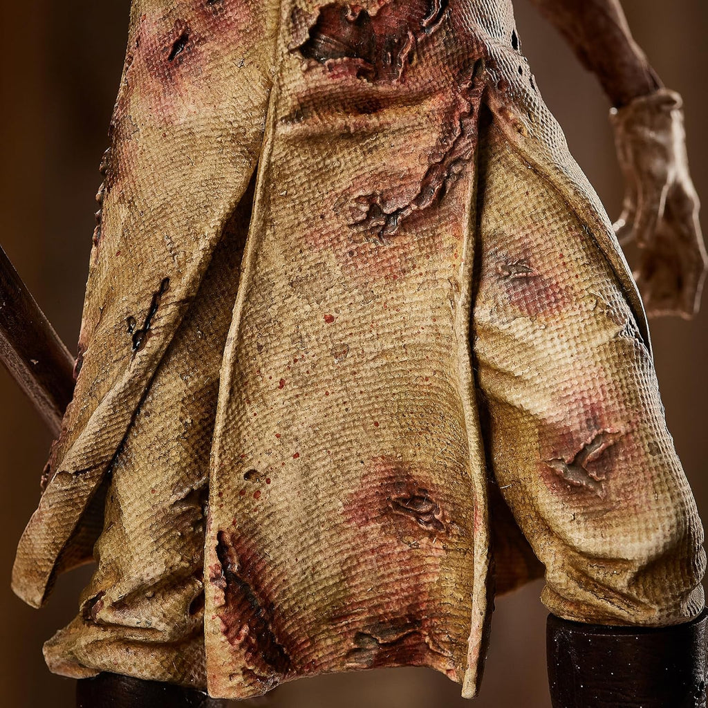 Numskull Silent Hill 2 James Sunderland Figur 23,5 cm Sammlerstatue – Offizielles Konami Silent Hill Merchandise – Limitierte Gaming-Figur | Handbemaltes PVC, 23,5 cm hoch, rostiger Boden. Schreibtisch oder Regal Display Für Silent Hill Sammler und Fans