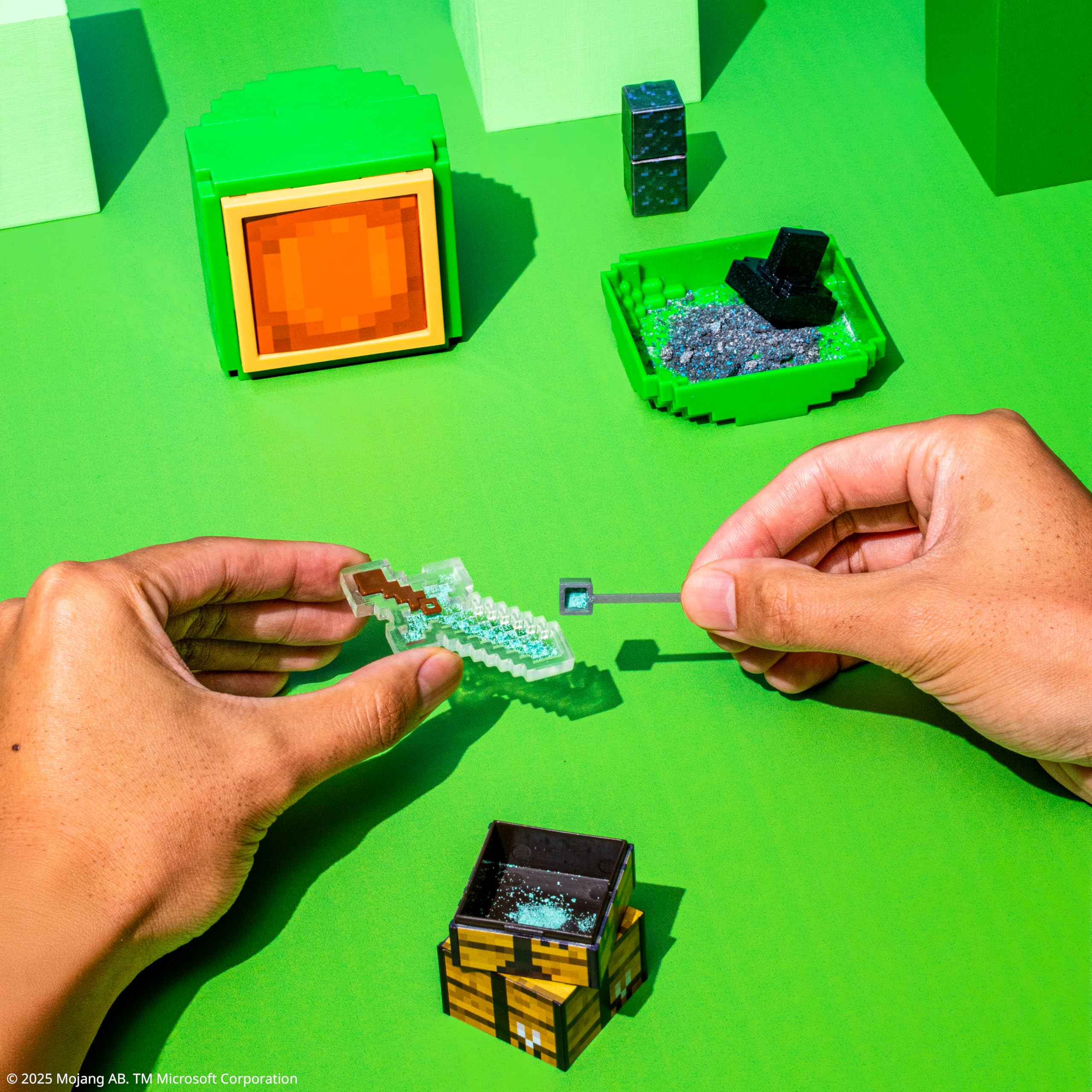 MGA's Miniverse Make It Mini Minecraft – Minecraft Mini-Sammlerstücke, Geheimnisvolle Blindverpackung, Harz-Bastelspiel, 12 Sammlerstücke, Nicht Essbar – Für Sammler, ab 8 Jahren
