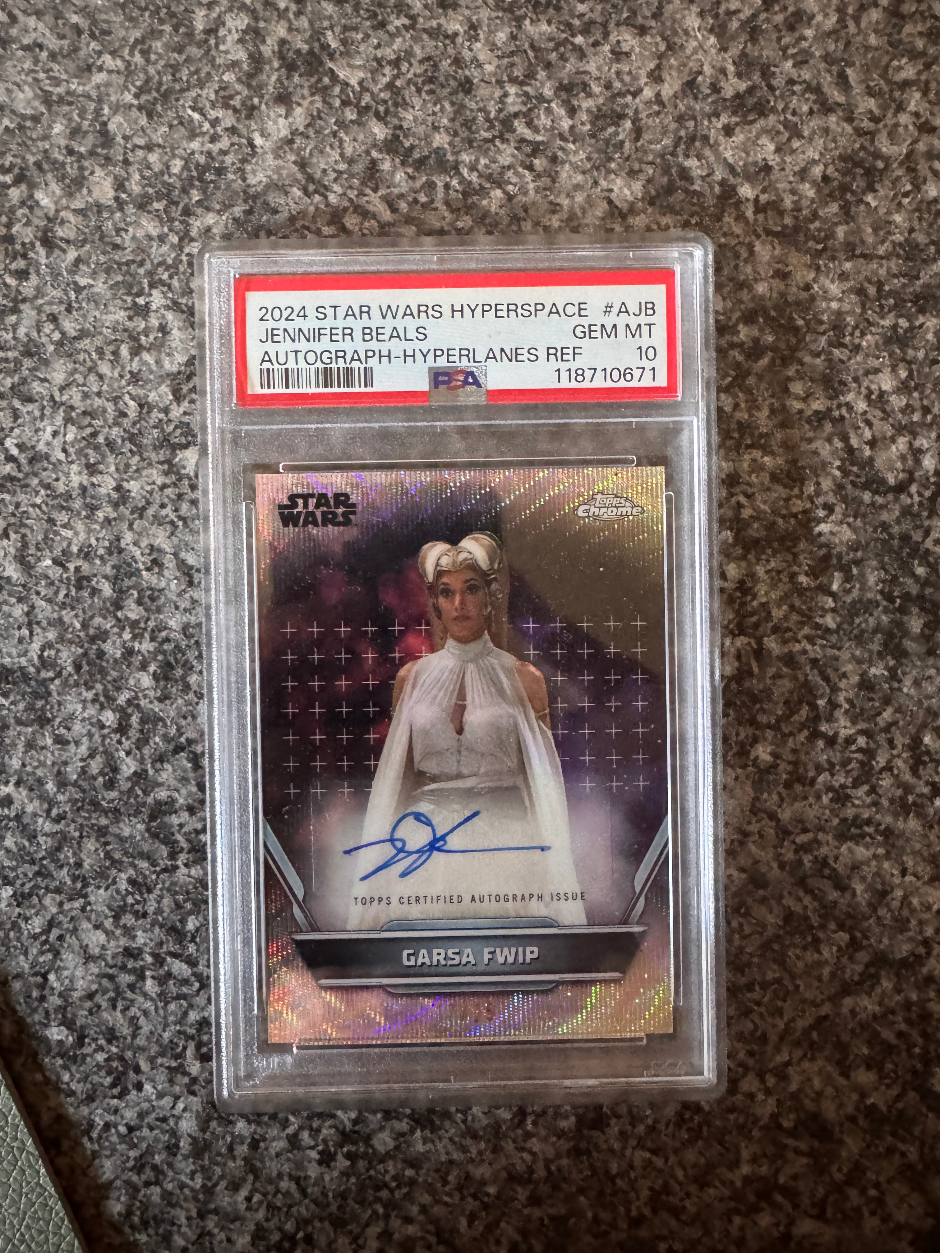 PSA 10 GEM MINT – Jennifer Beals (Garsa Fwip) Autograph Hyperlanes Refractor | 2024 Topps Star Wars Hyperspace