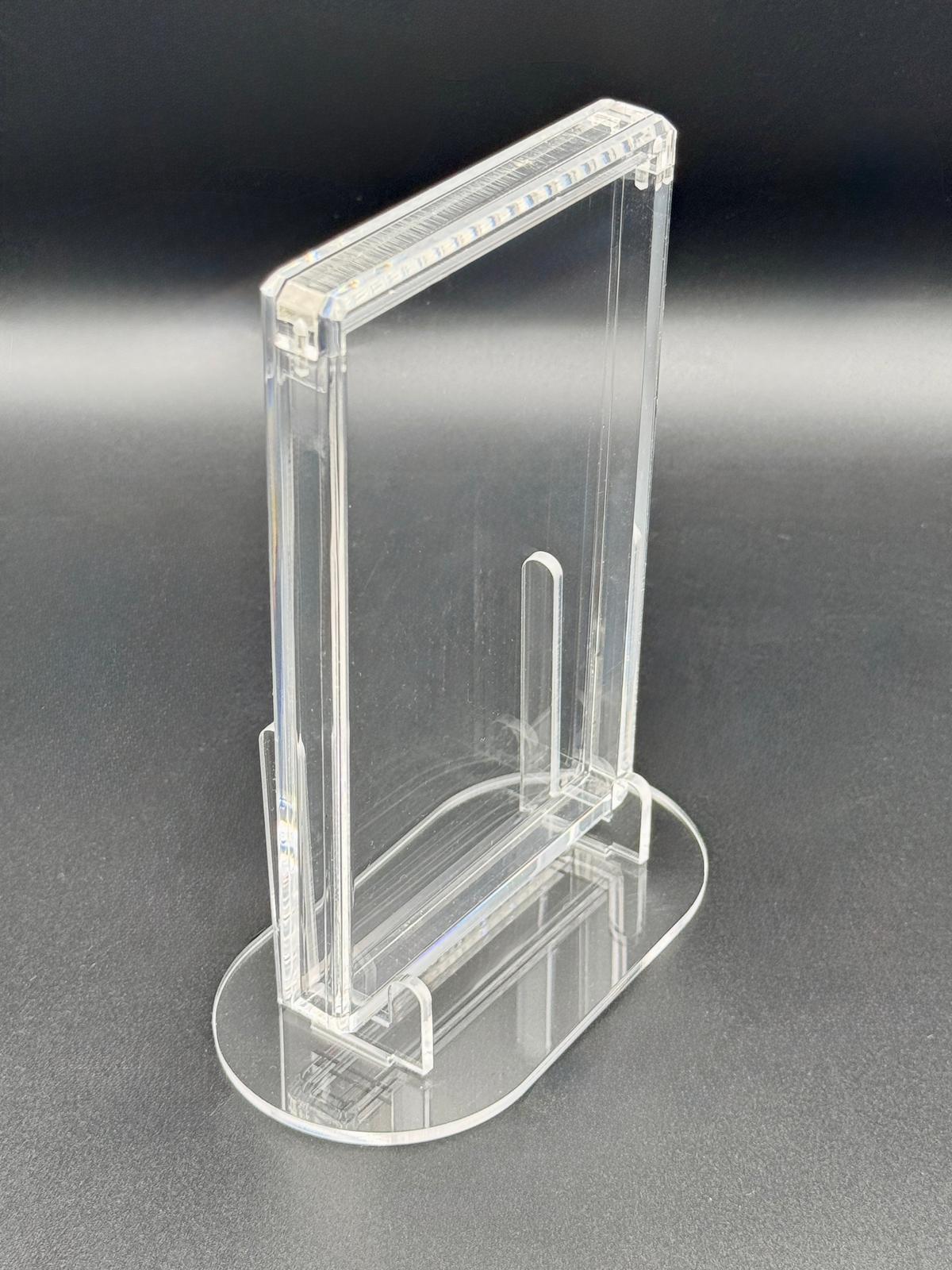 PREMIUM Acrylcase für PSA/CGC Karten inkl. Standfuß - PHANTOM CASE